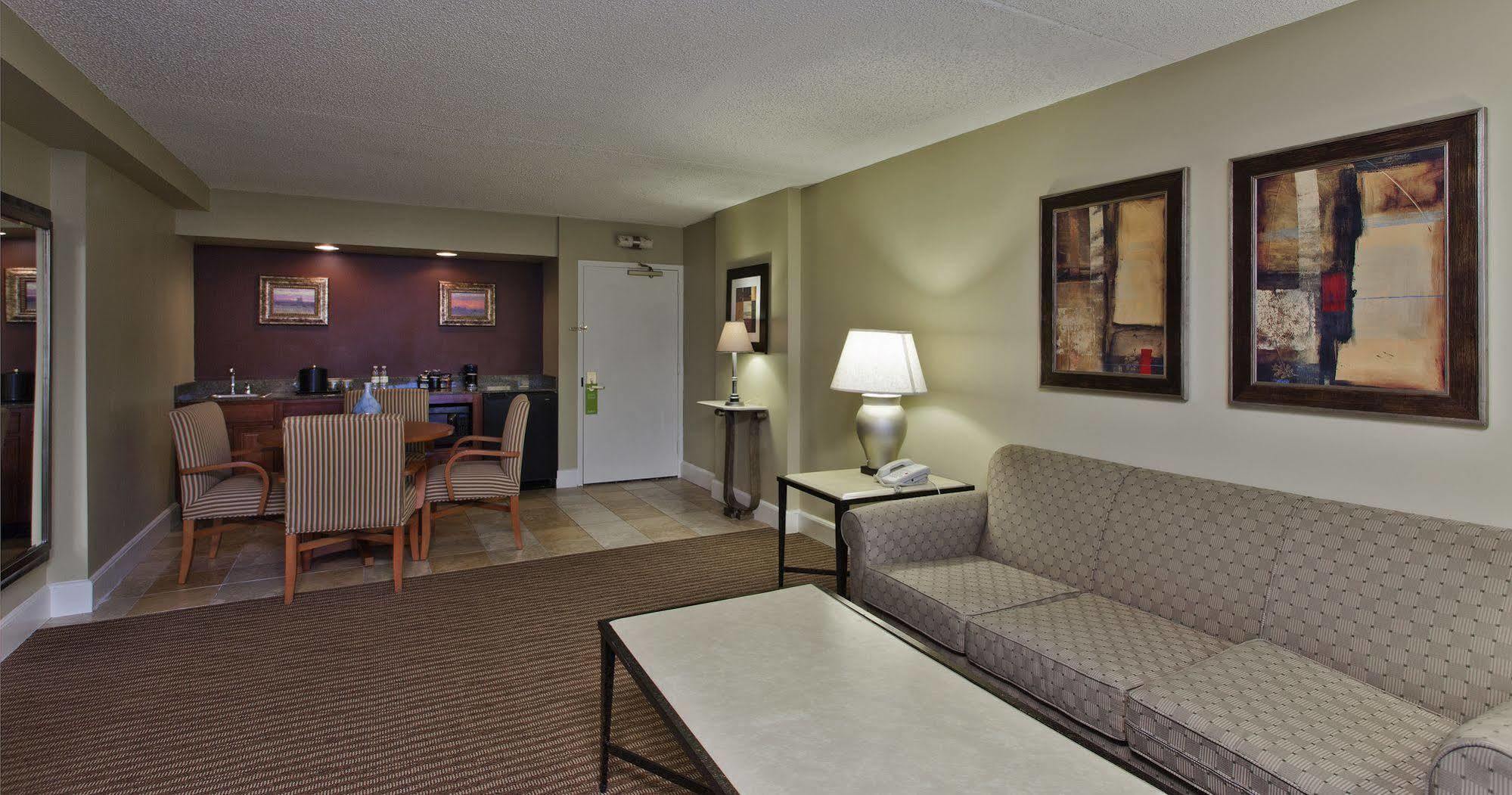 The Rockville Hotel, A Ramada By Wyndham 外观 照片